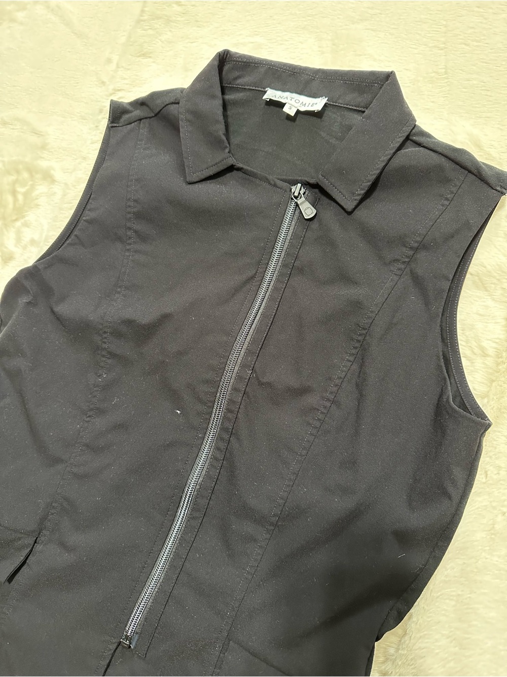 Anatomie Women’s Size S Black Sleeveless Zip Up Front Shirt Vest - Picture 3 of 7